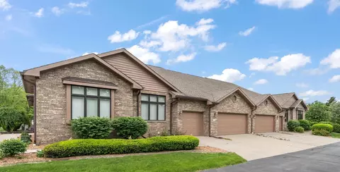 619 E Brookside Dr, Crown Point, IN 46307 photo 1