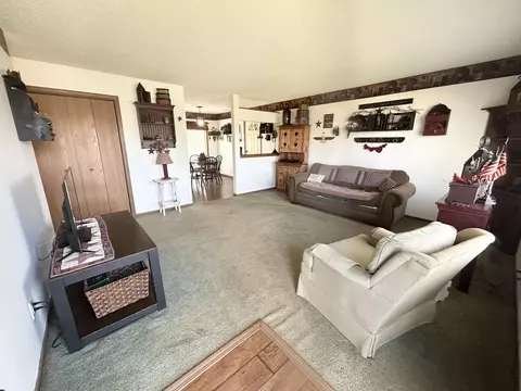 881 Apache Ln, Lowell, IN 46356 photo 9