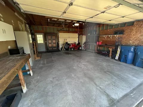 881 Apache Ln, Lowell, IN 46356 photo 8