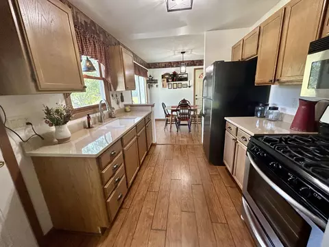 881 Apache Ln, Lowell, IN 46356 photo 13