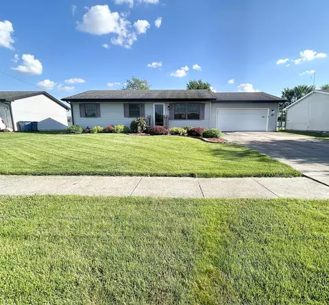 881 Apache Ln, Lowell, IN 46356 photo 3