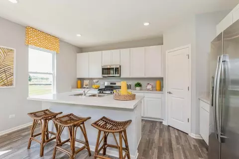 Kitchen - 11258 Green Pl, Winfield, IN 46307 photo 1 of 5