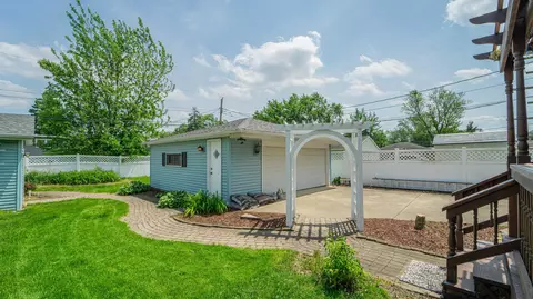 8119 Kooy Dr, Munster, IN 46321 photo 55