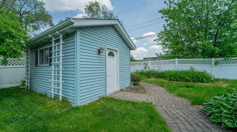8119 Kooy Dr, Munster, IN 46321 photo 56