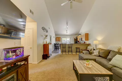 940 N Colfax St, Griffith, IN 46319 photo 11