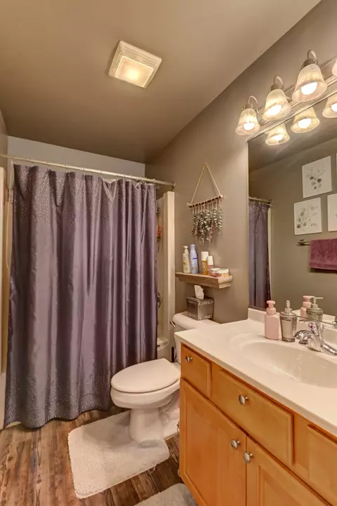 940 N Colfax St, Griffith, IN 46319 photo 16