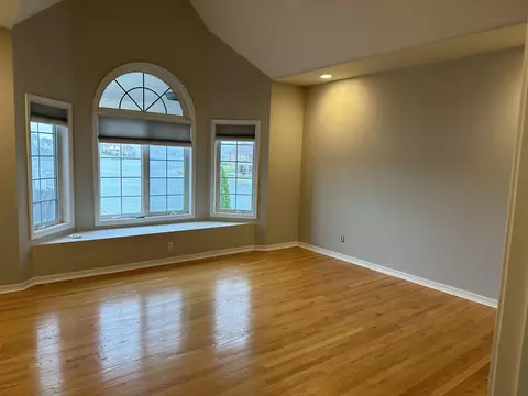 Living - 10281 Doubletree Dr, Crown Point, IN 46307 photo 6 of 7