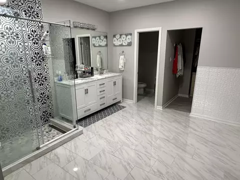Bath - 10281 Doubletree Dr, Crown Point, IN 46307 photo 5 of 6