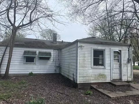 Exterior - 1134 Cass St, Gary, IN 46403 photo 4 of 7