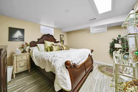 Bedroom - 1832 River Dr, Munster, IN 46321 photo 2 of 2