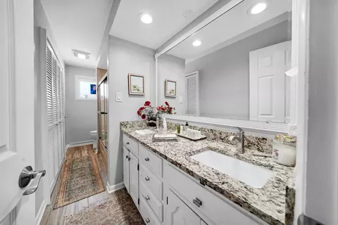 Bath - 1832 River Dr, Munster, IN 46321 photo 1 of 2