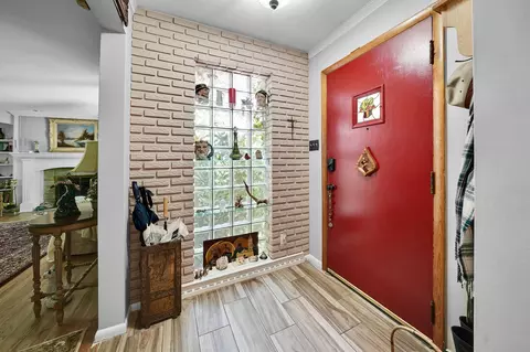 Entry Way - 1832 River Dr, Munster, IN 46321 photo 1 of 2