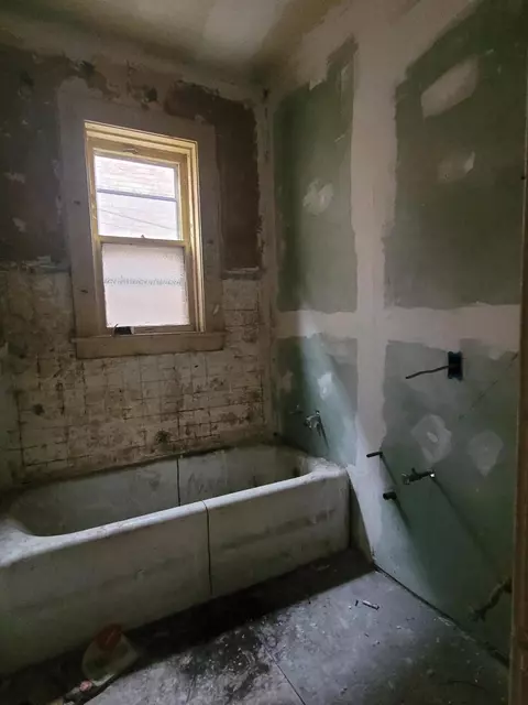 1337 Marshall St, Gary, IN 46404 photo 9