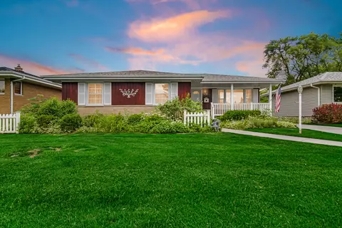 8015 Linden Ave, Munster, IN 46321