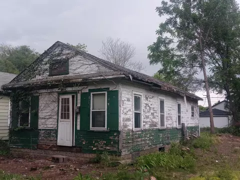 1153 Wallace St, Gary, IN 46404 photo 2