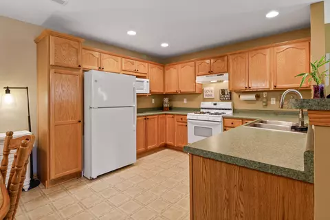 960 Birch Dr, Crown Point, IN 46307 photo 6