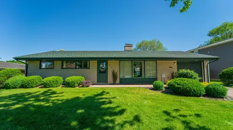 249 173rd Pl, Hammond, IN 46324 photo 1