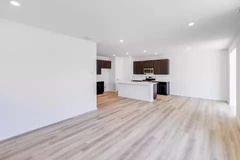 Living - 10993 Thomas St, Winfield, IN 46307 photo 2 of 4