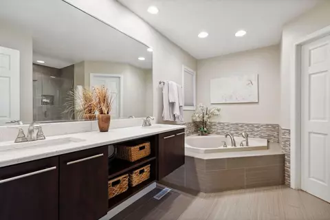 Bath - 1103 Cornwallis Ln, Munster, IN 46321 photo 1 of 3