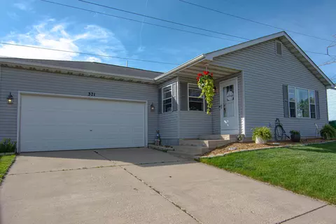 371 Rainier Rd, Valparaiso, IN 46385