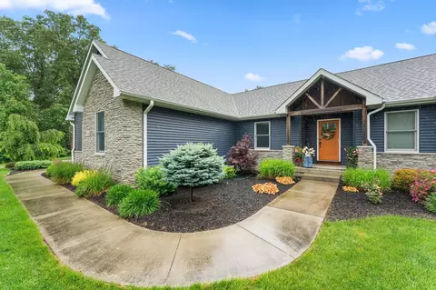 Exterior - 10044 Memory Ln, De Motte, IN 46310 photo 2 of 35