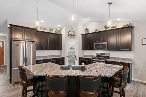 Kitchen - 10044 Memory Ln, De Motte, IN 46310 photo 2 of 5