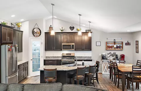 Kitchen - 10044 Memory Ln, De Motte, IN 46310 photo 1 of 5