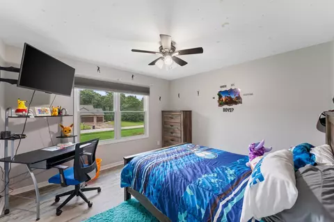 Bedroom - 10044 Memory Ln, De Motte, IN 46310 photo 4 of 6