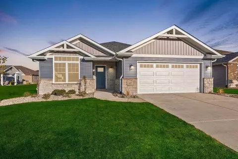14052 Blue Sky Ct, Saint John, IN 46373