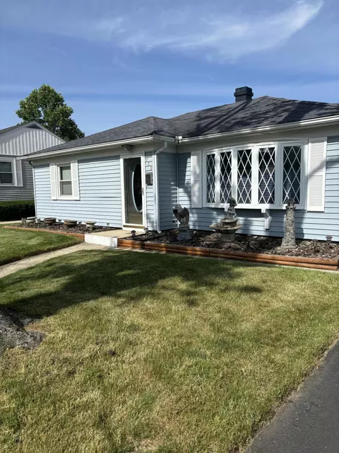 739 N Lafayette St, Griffith, IN 46319 photo 1