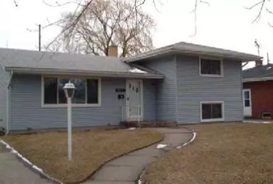 8717 Manor St, Munster, IN 46321 photo 1