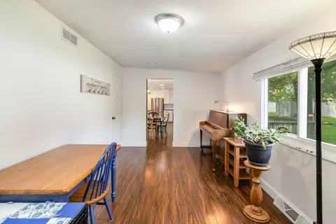 902 Mohawk Dr, Crown Point, IN 46307 photo 11