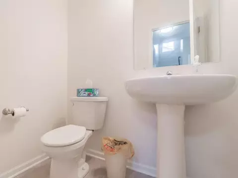 Bath - 1147 Stinson Dr, Burns Harbor, IN 46304 photo 1 of 4