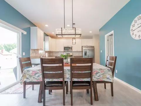 Dining - 1147 Stinson Dr, Burns Harbor, IN 46304 photo 2 of 2