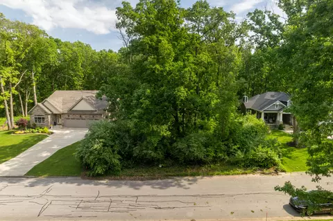 736 Druim Trl, Crown Point, IN 46307 photo 3