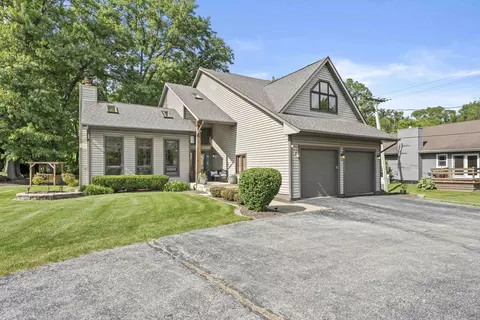 651 W 77th Ave, Dyer, IN 46311 photo 1