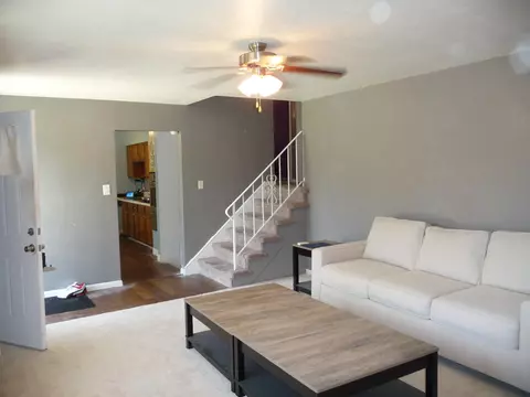 Living - 5117 Rhode Island Ct, Gary, IN 46409 photo 2 of 3