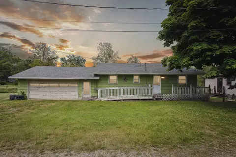 351 S 4th St, Kimmell, IN 46760