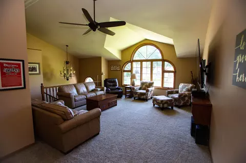 Living - 353 Manchester Ct, Griffith, IN 46319 photo 2 of 8