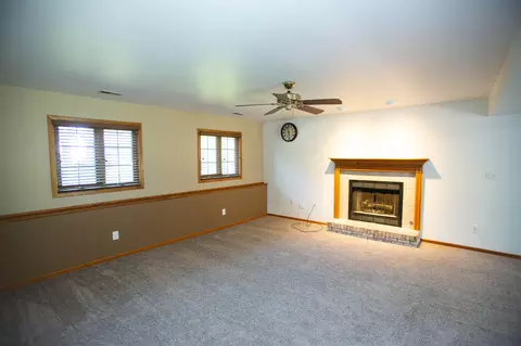 Living - 353 Manchester Ct, Griffith, IN 46319 photo 7 of 8