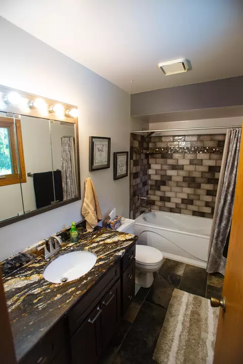 Bath - 353 Manchester Ct, Griffith, IN 46319 photo 1 of 4