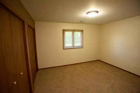 Bedroom - 353 Manchester Ct, Griffith, IN 46319 photo 9 of 11