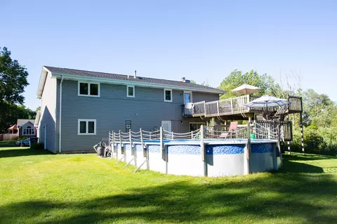 Exterior - 353 Manchester Ct, Griffith, IN 46319 photo 10 of 11
