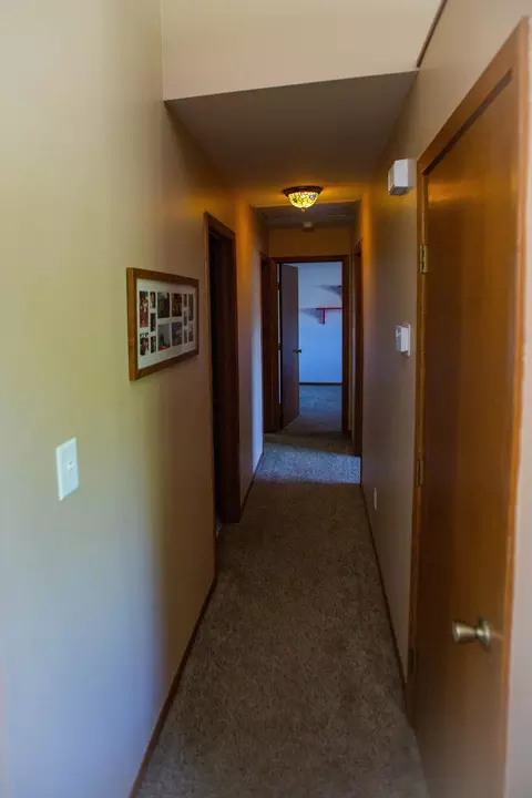 Entry Way - 353 Manchester Ct, Griffith, IN 46319 photo 3 of 6