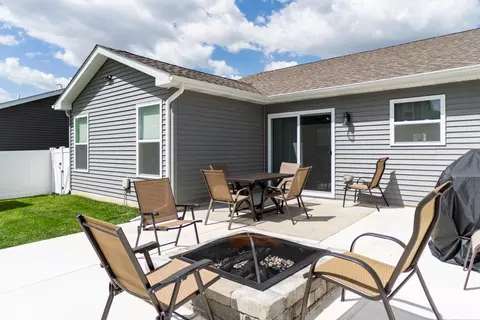 7737 Wright St, Merrillville, IN 46410 photo 18