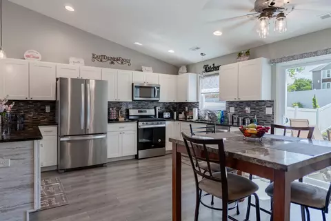 7737 Wright St, Merrillville, IN 46410 photo 8