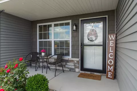 7737 Wright St, Merrillville, IN 46410 photo 3