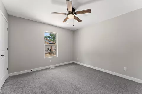162 E Pine St, Wheatfield, IN 46392 photo 15