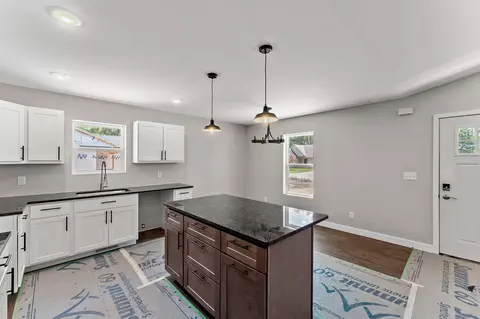 162 E Pine St, Wheatfield, IN 46392 photo 7