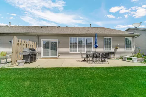 940 Flagstone Dr, Dyer, IN 46311 photo 17
